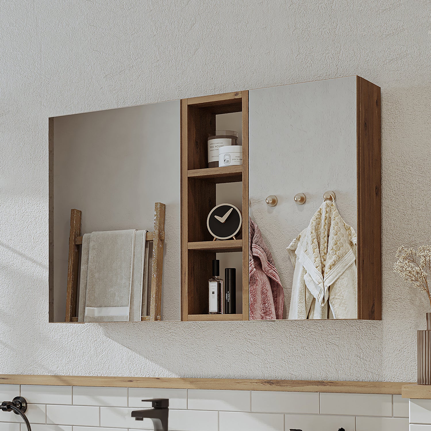 Roomart Badezimmerspiegelschrank "Lotus“ – 65/75/95 cm – in Eiche – moderner Badschrank mit Spiegel -  badezimmerspiegelschrank, mirror, lichtschalter, badspiegelschrank, geringe, tiefe, schiebetür, steckdose, eckspiegelschrank, smarter, badhängeschränkch