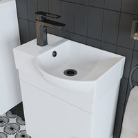 Roomart Waschtischunterschrank PUNTO mit Keramik-Waschbecken – Gäste-WC Badmöbel – Wasserhahn links