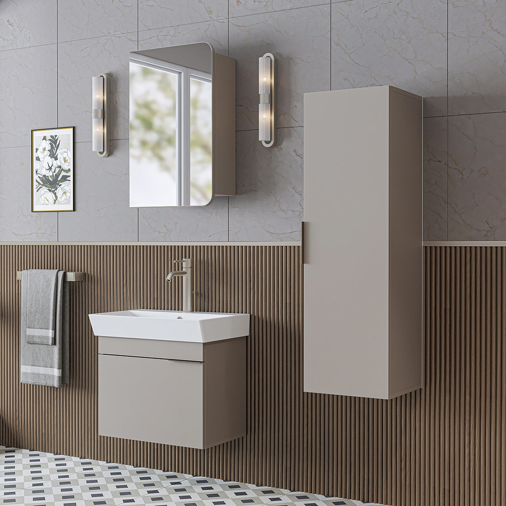 Roomart Badmöbel Set LYCIA 60 cm – 4-teiliges Badezimmermöbel-Set mit Keramik-Waschbecken, Spiegelschrank & Seitenschrank – Badmöbel in 4 Farben